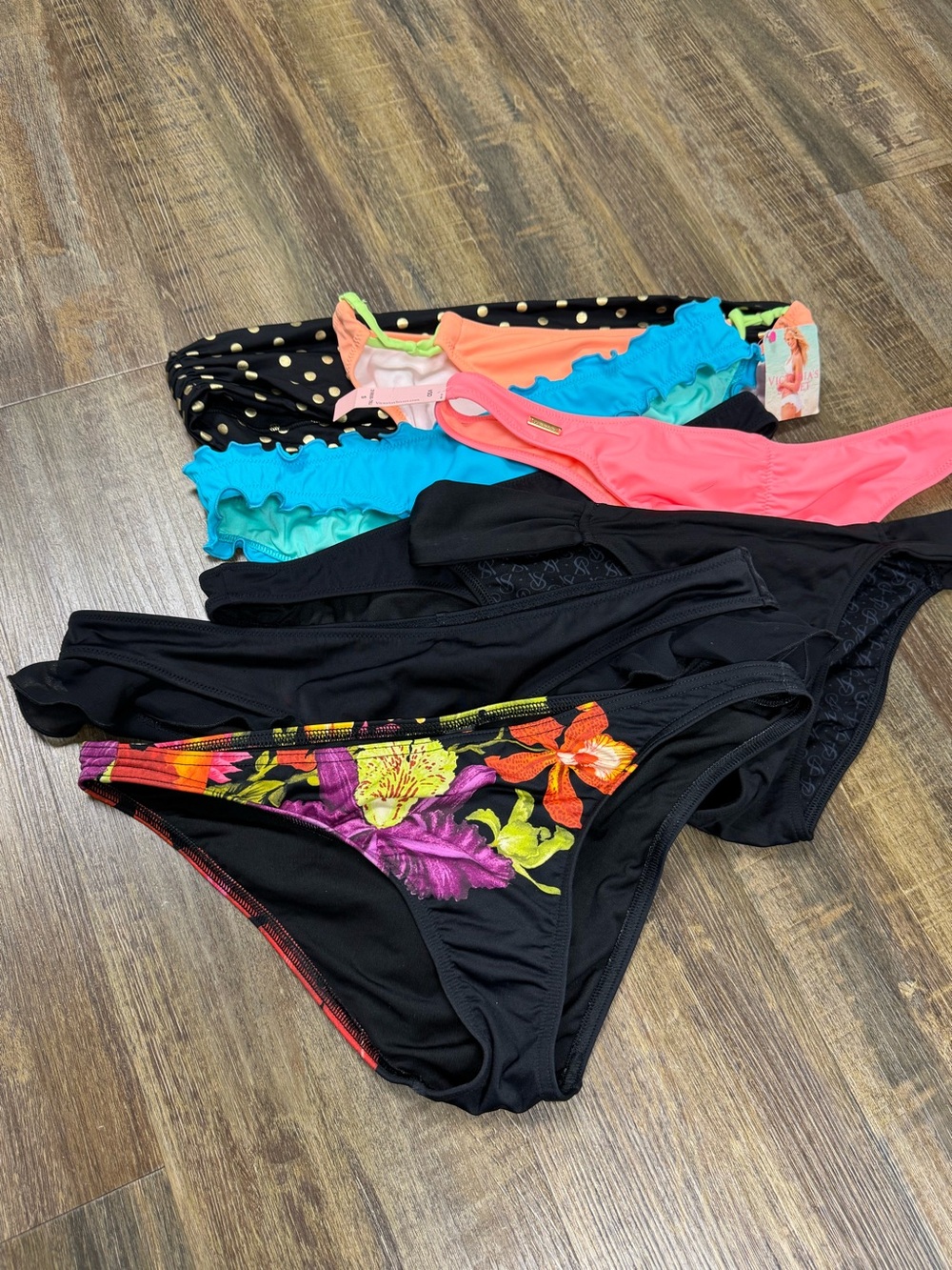 Victoria’s Secret Bikini Bottoms Bundle Of 8, 2 Of Them NWT